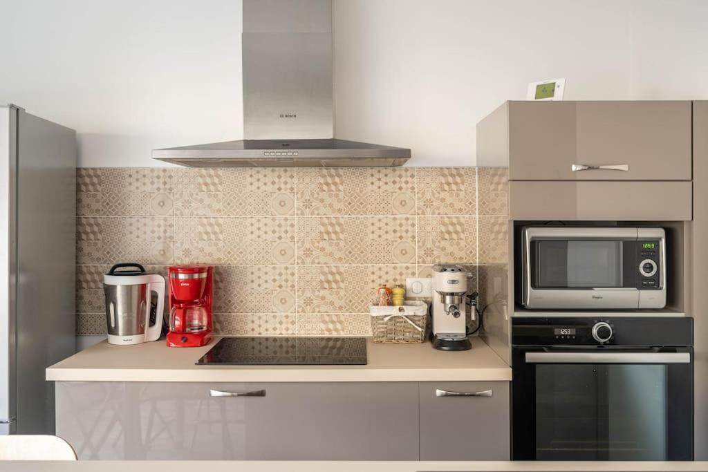Superbe Appartement Avec Parking Gratuit Lons-le-Saunier Extérieur photo