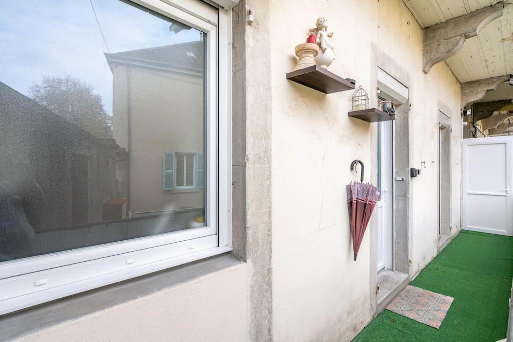 Superbe Appartement Avec Parking Gratuit Lons-le-Saunier Extérieur photo