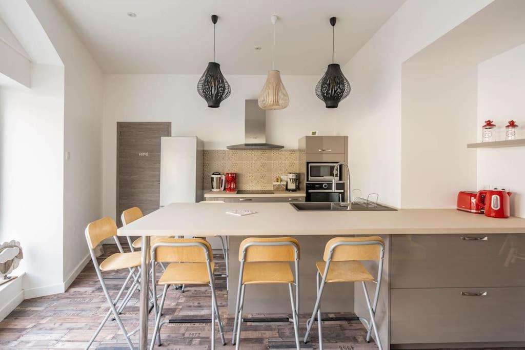 Superbe Appartement Avec Parking Gratuit Lons-le-Saunier Extérieur photo