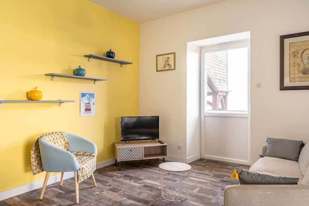 Superbe Appartement Avec Parking Gratuit Lons-le-Saunier Extérieur photo