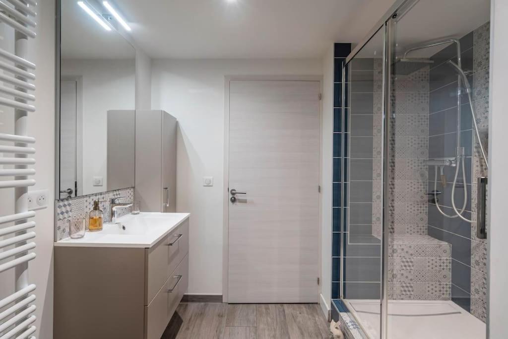Superbe Appartement Avec Parking Gratuit Lons-le-Saunier Extérieur photo